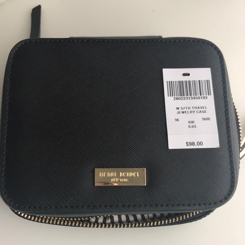 Henri Bendel black jewelry case